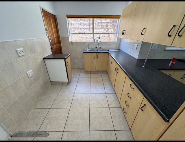 3 BEDROOM HOUSE FOR SALE IN BONAERO PARK